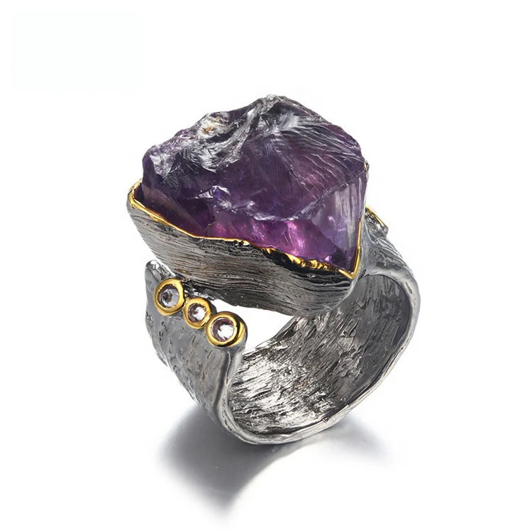Кольцо ручной работы из серебра 925 пробы с крупным аметистом