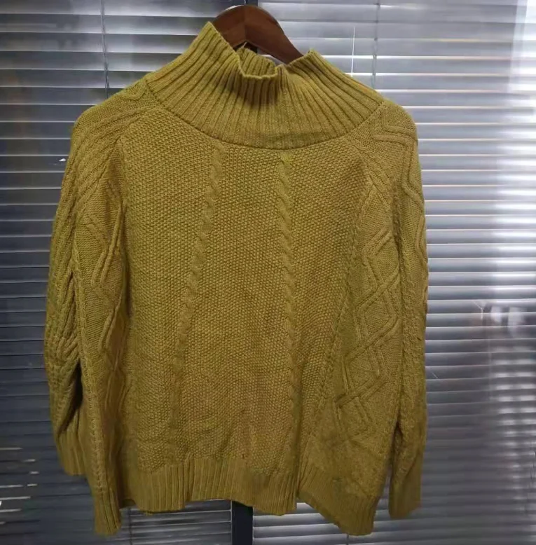 Fashionable Used Clothing Second Hand Silk Pajamas Sleepwear Night Dress