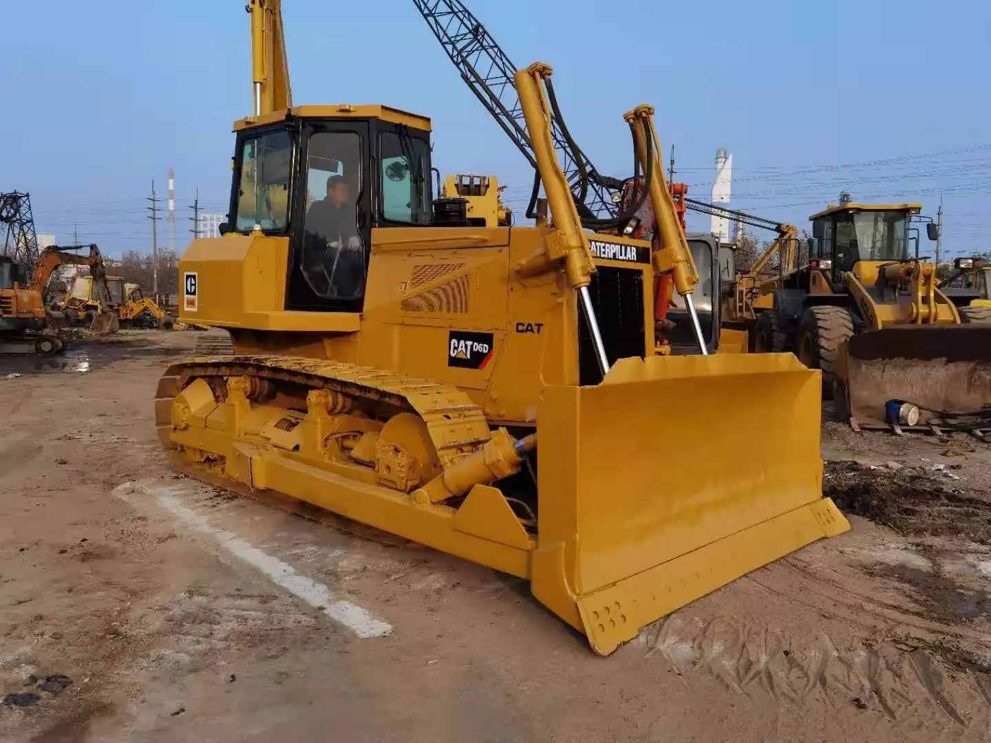 Оригинальный японский гусеничный бульдозер б/у CAT D6D б/у бульдозер для продажи гусеничный CAT D6 б/у бульдозер