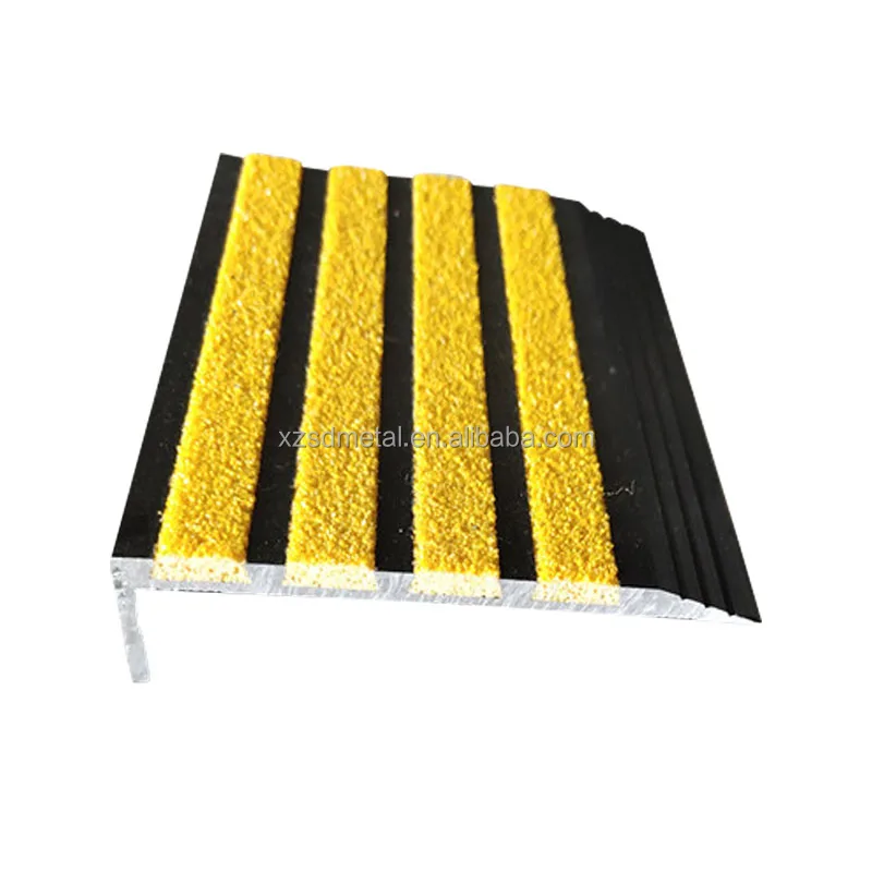 China L shape step stair tread factory high quality Abrasive surface anti slip Resistance stair safety Alu Stair Nosing