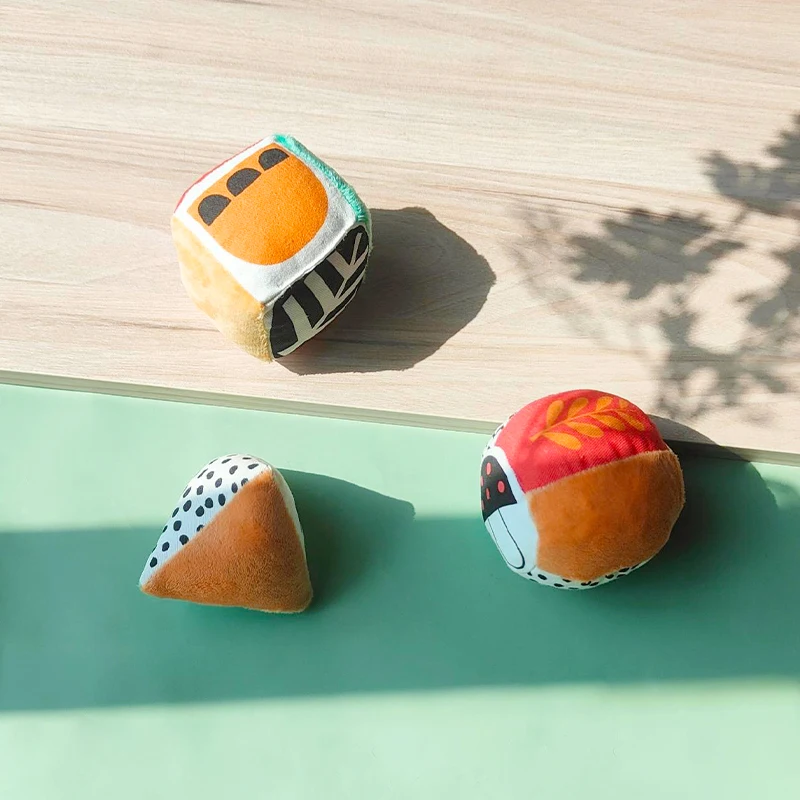 Baby Hand Catching Cloth Ball Toys Infant Interaction Colored Rattle Bell Bed Hanging Rattle Fitness Toys