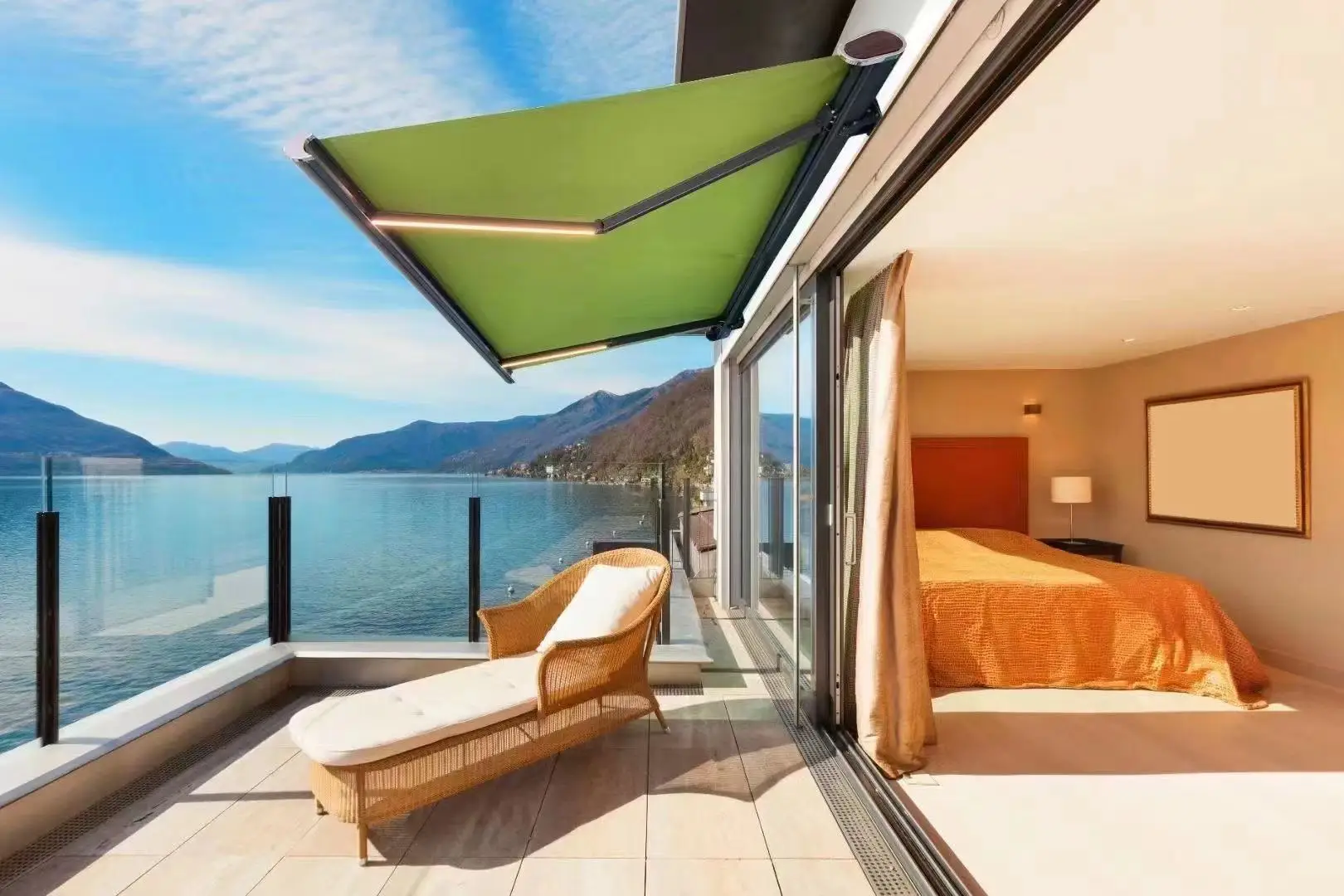 Hot Selling  Remote Control Full Cassette LED Light Retractable Awning