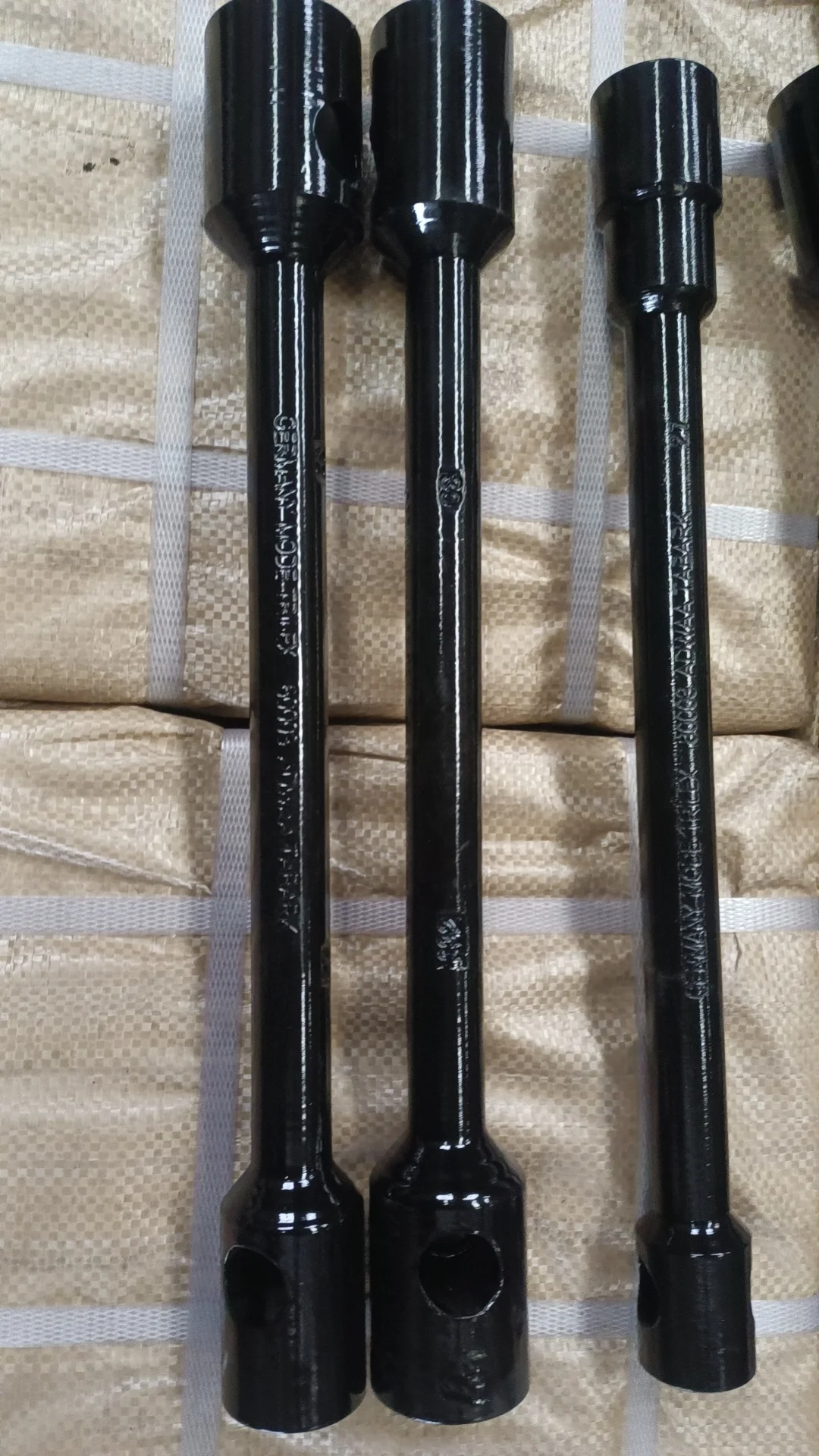 Car repair wrench wheel nut socket wrench for truck tools socket set