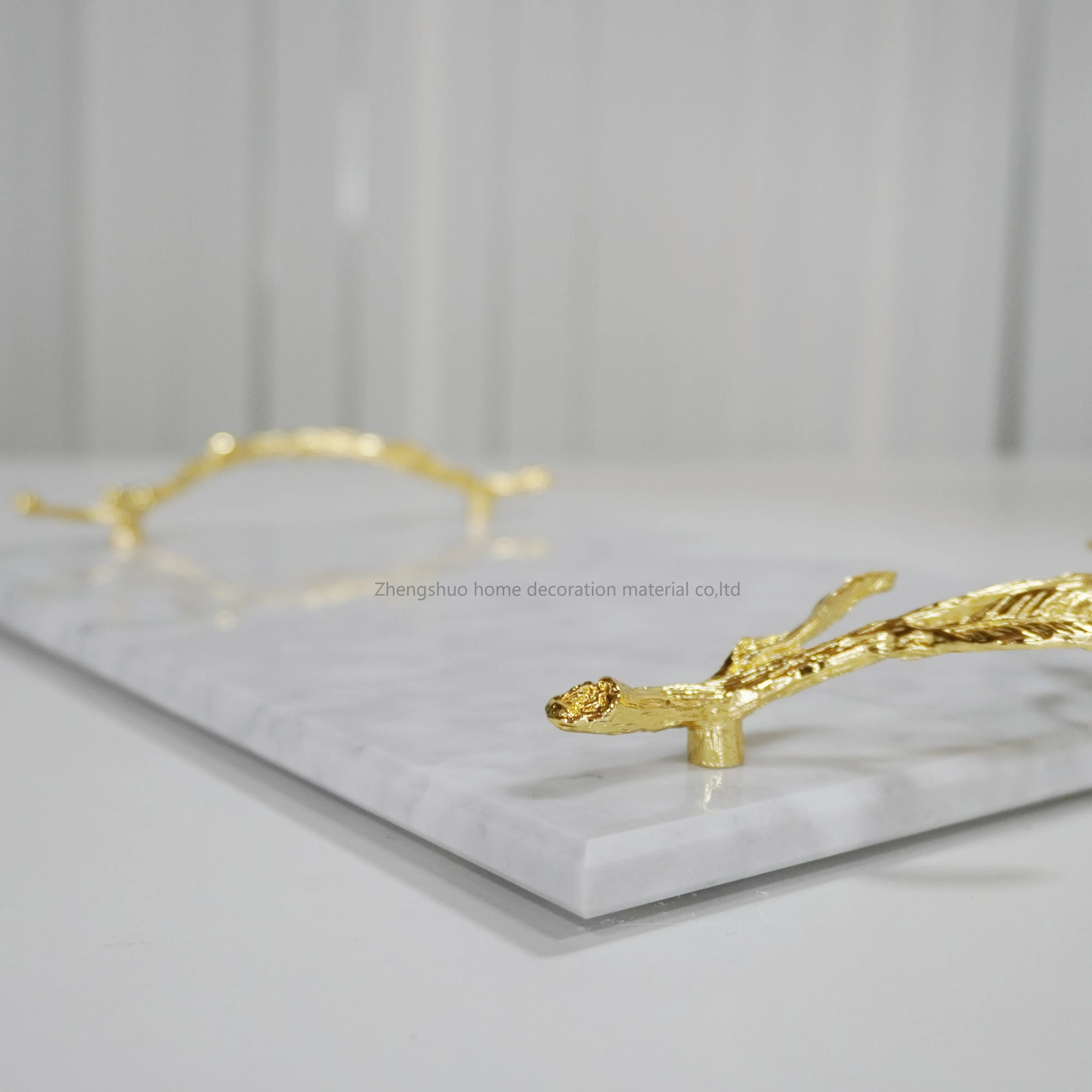 Factory wholesale  natural  white marble tray with gold flowers handles  for home decor