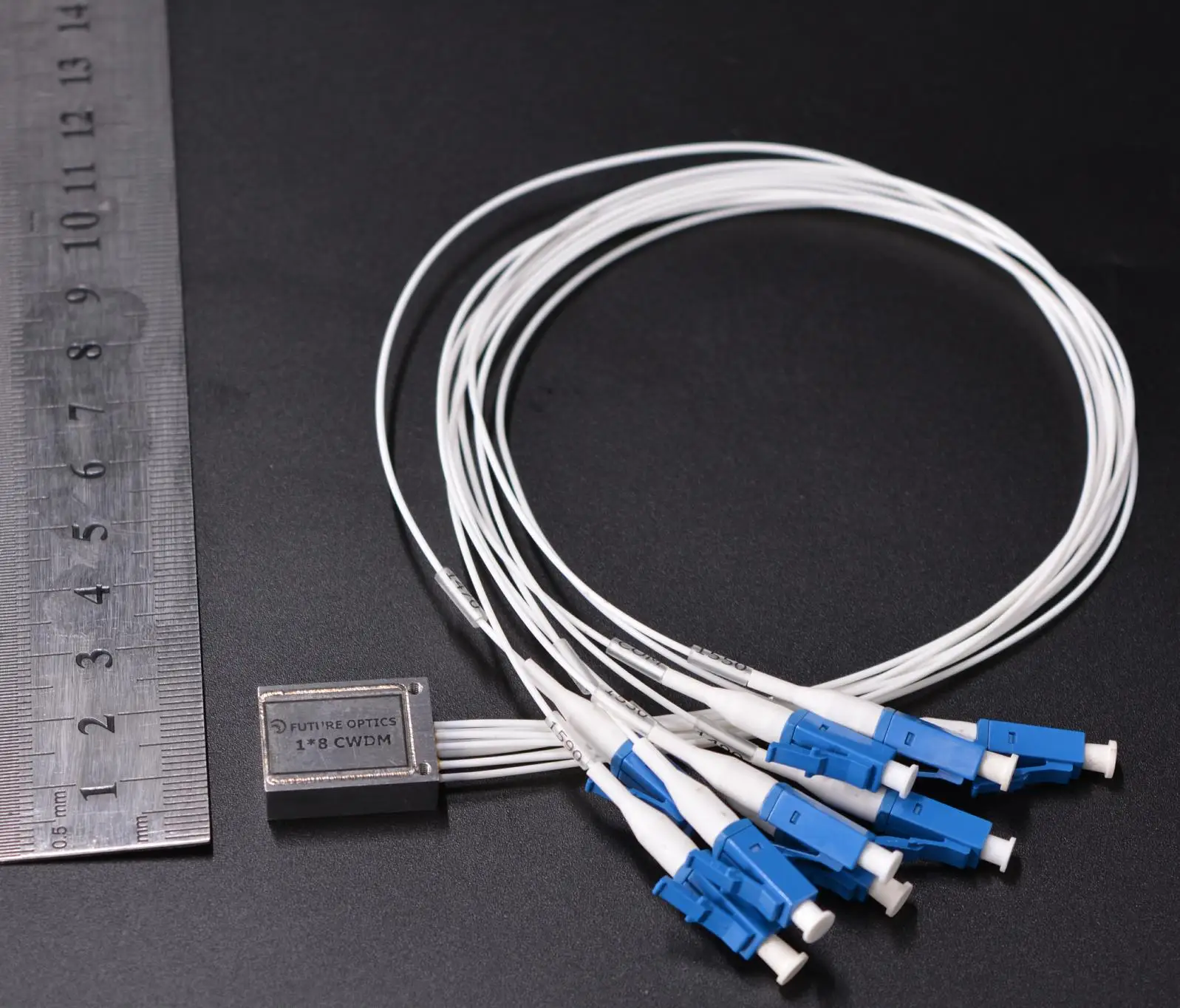 8 channels 1270-1610nm 1.6 dB IL ultra compact CWDM mux demux device