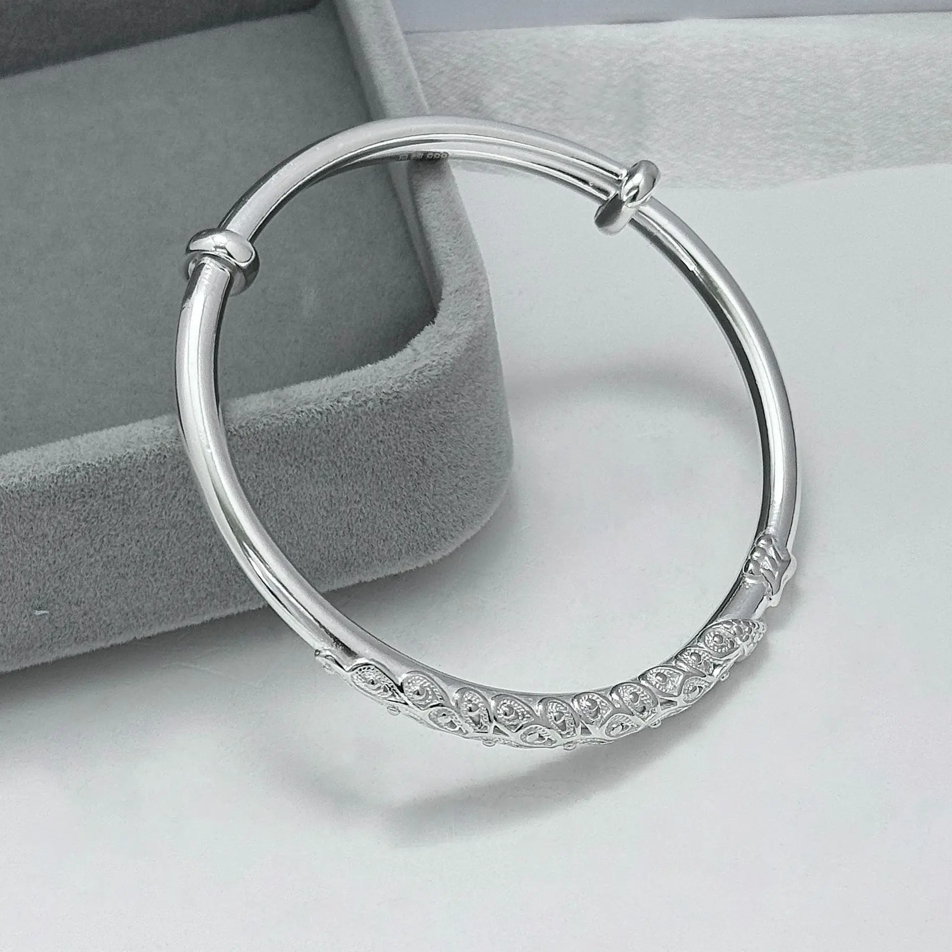 9999 Silver Peacock Feather Leaf Bracelet with Bright Face Plain Circle Push-Pull Adjustable Sterling Silver Jewelry Girlfriend
