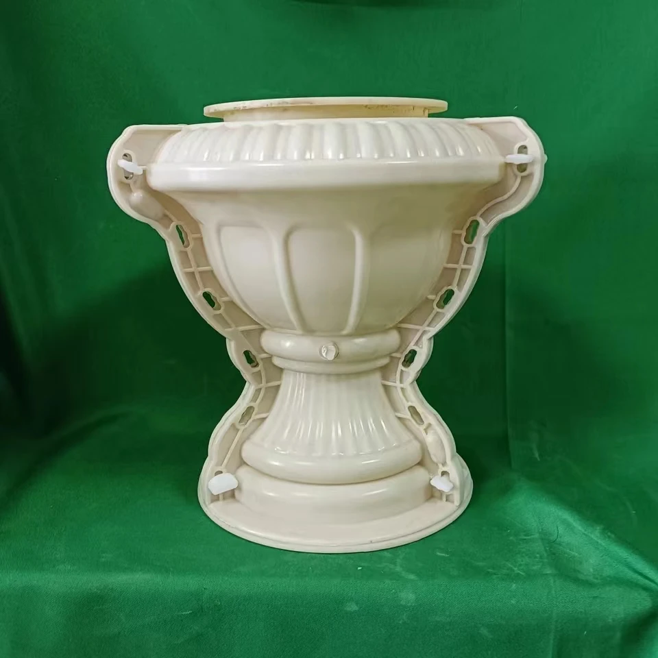 New design Precast garden decorative concrete  planter flower pot plastic molds for cement pots