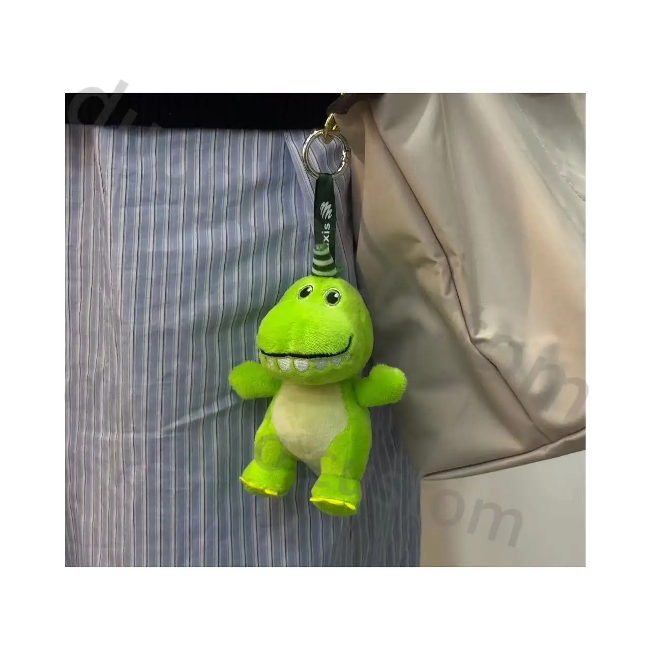 Professional customization of all kinds of clothing doll clothing backpack hanging doll 3d exclusive customization