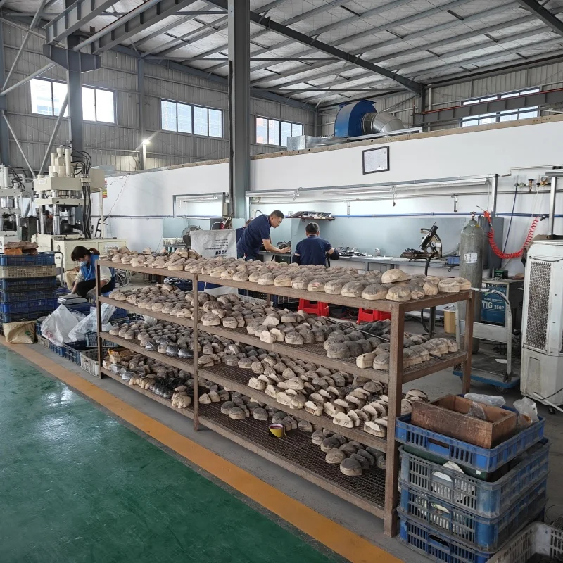 Hot sellers CNC Milled Face Rubber Golf Grip Forged Graphite Shaft 4 Golf Iron Clubs