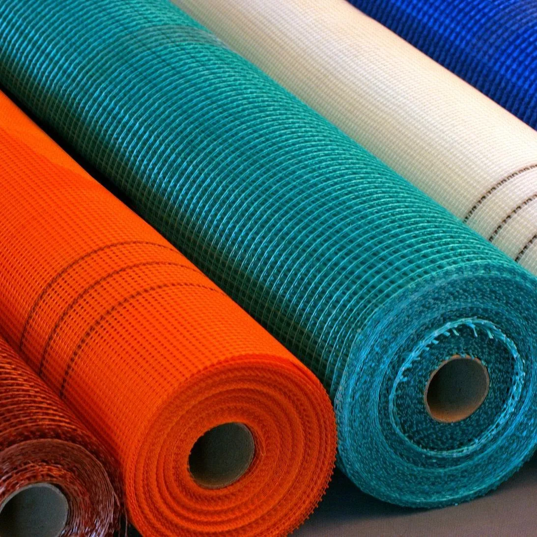 Alkali-resistant fiberglass mesh with flame retardant coating 160g 4x4MM