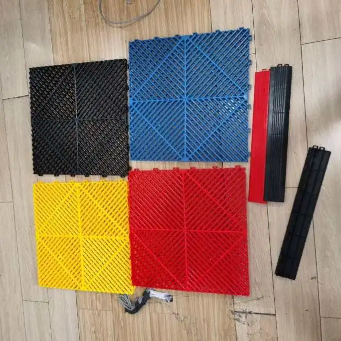 Interlocking Garage Vinyl Flooring Plastic Workshop Floor Tile  Eco-friendly PVC Garage Plastic Floor