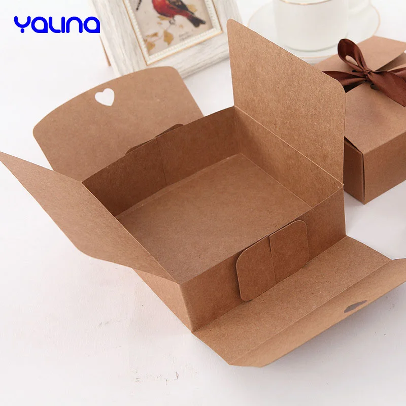Custom logo kraft boxes with bowknot ribbon disposable packaging boxes food dessert cake boxes