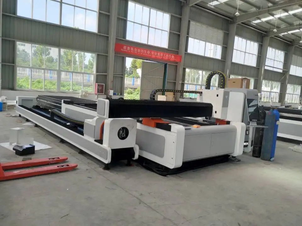 2022 Brand New stainless steel laser cutting machine with Germany system