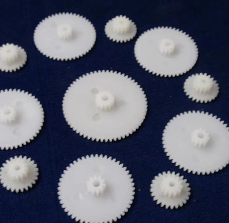 Plastic  precision  Toy gears 0.5 module  standard teeth