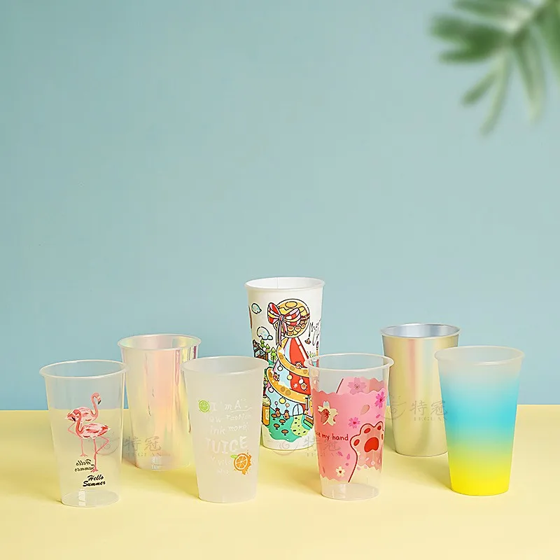 High Quality Disposable Transparent Plastic Bottle 500ml Takeaway Plastic Bottle Square Takeaway Boba Drinking Bottle