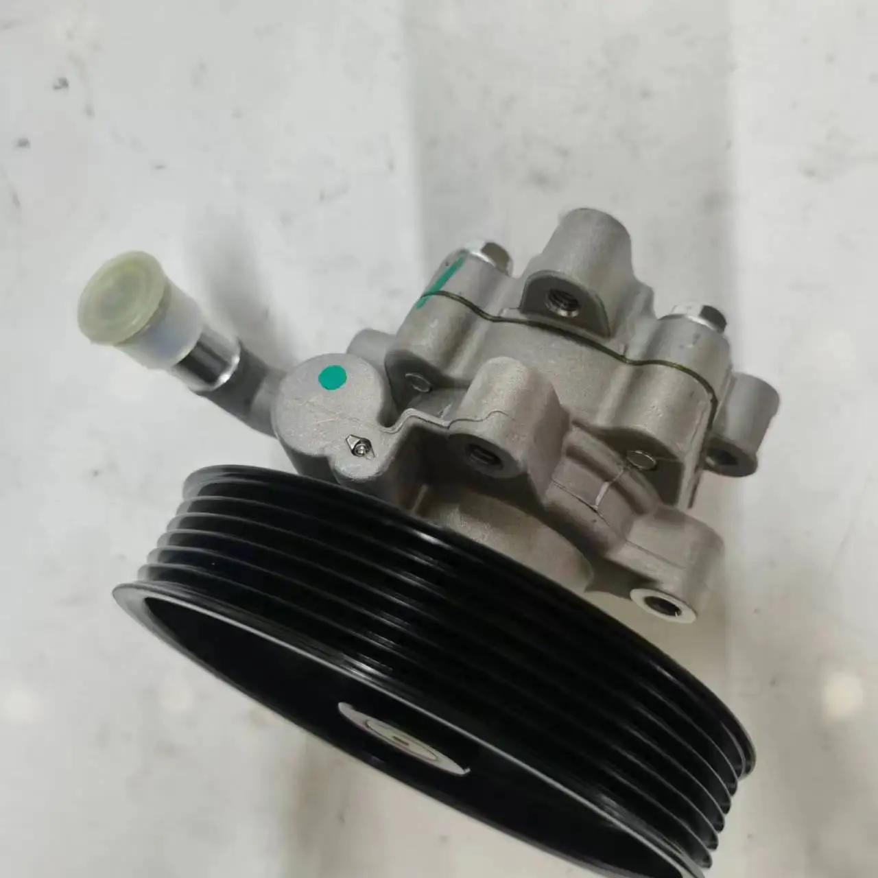 SAIC MAXUS Original T60 6pk power steering pump C00099406 C00441339