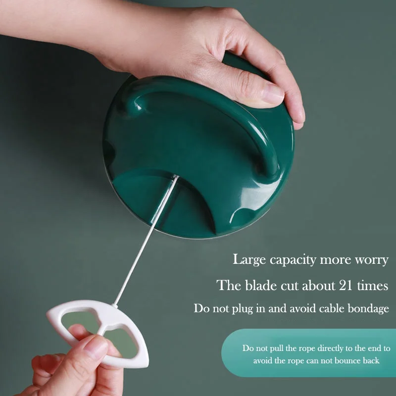 Portable Speedy Pull The Garlic Masher By Hand Multi-Function Kitchen Gadgets Onion Chopper