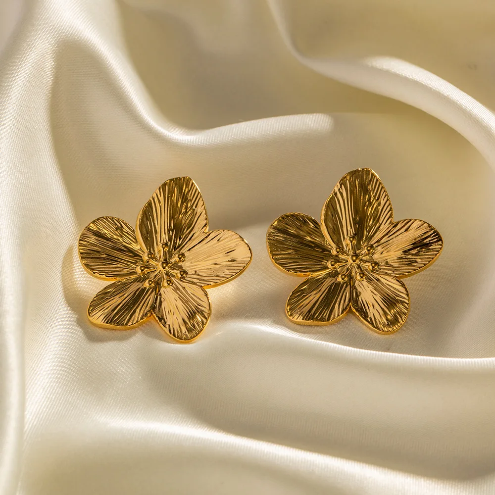French court style matte four petal flower exaggerated inlay with African turquoise open ring
