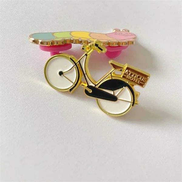 China Factory Wholesale No Minimum Personalized Logo Hard Soft Enamel Custom Metal Lapel Pins for Clothes Bag Gift