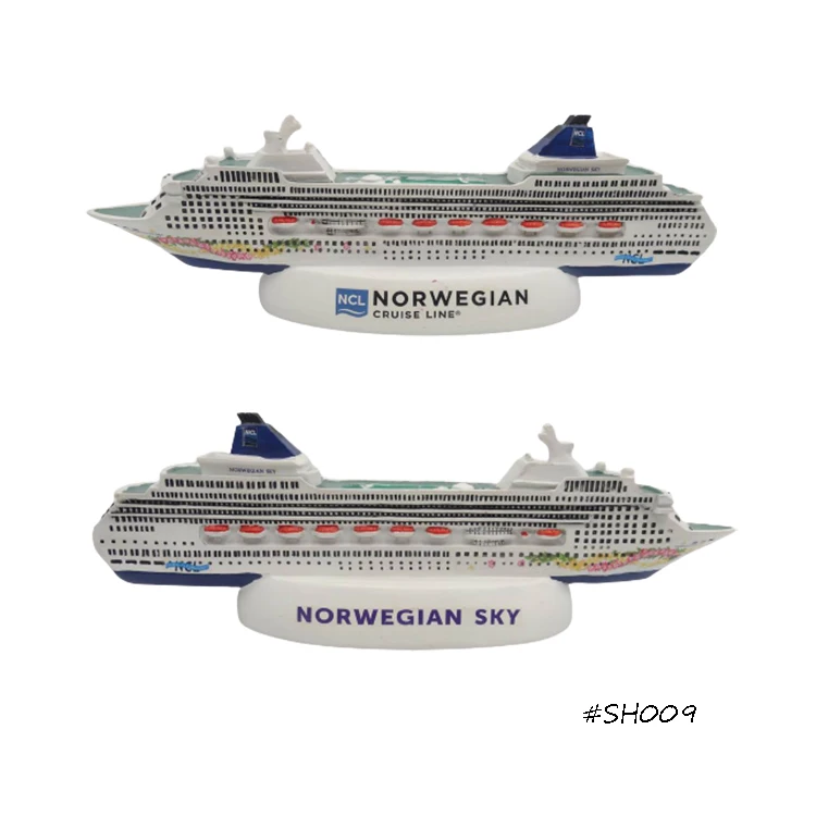 Beistle Three Dimensional Cruise Ship Table Centerpiece Nautical Decorations Voyage Ocean Theme Party Supplies 24.5cm