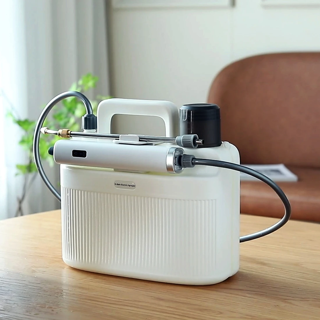 Low Price Homeuse Portable Rechargeable Battery Power 5L Water 5 Litre Garden Sprayer Electric