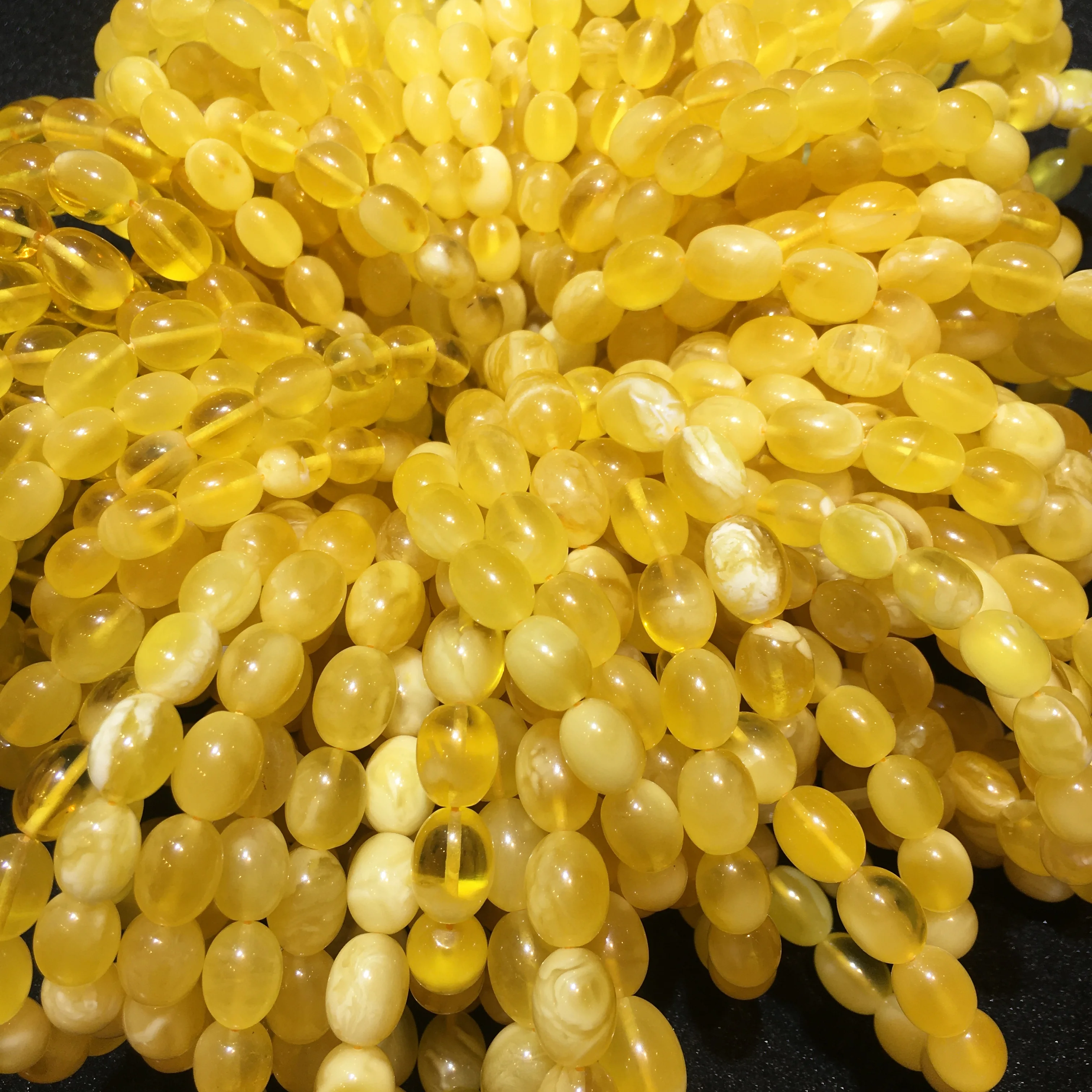 Attractive Price New Type White And Yellow Baltic Amber Stone Loose Ball Beads Muslim Prayer Bead High Quality