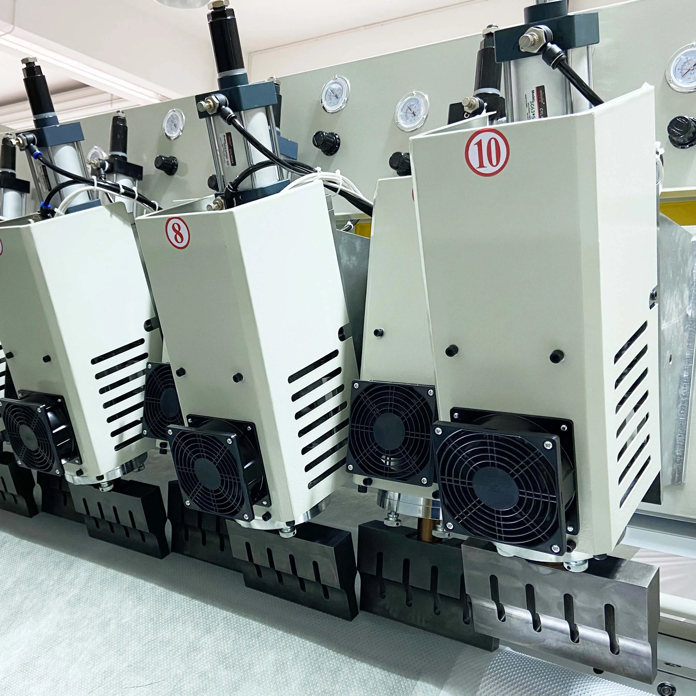 Non woven Bonding Machine Custom Patterns Ultrasonic Embossing Machines