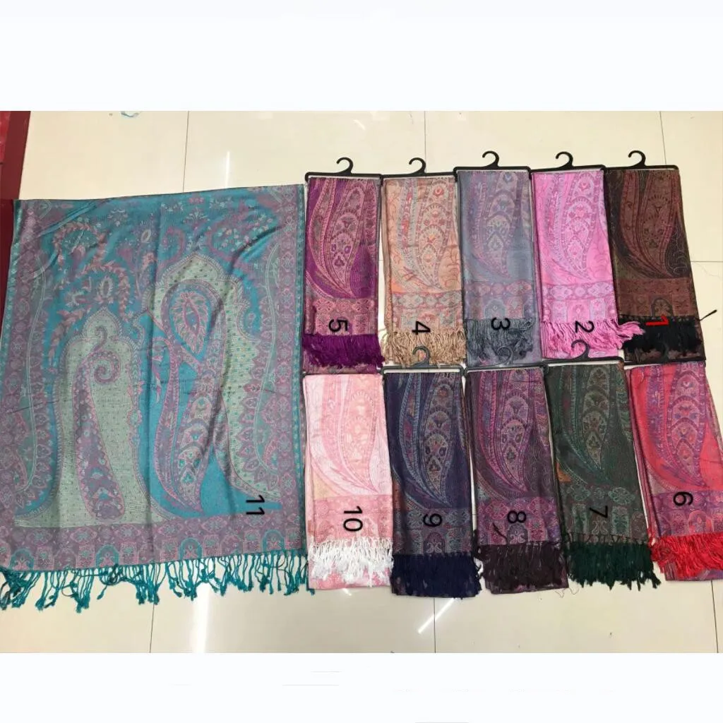 Ethnic Pashmina Hijab Paisley Scarf for Women Custom Warm Winter Pattern Floral Jacquard Shawl with Tassels