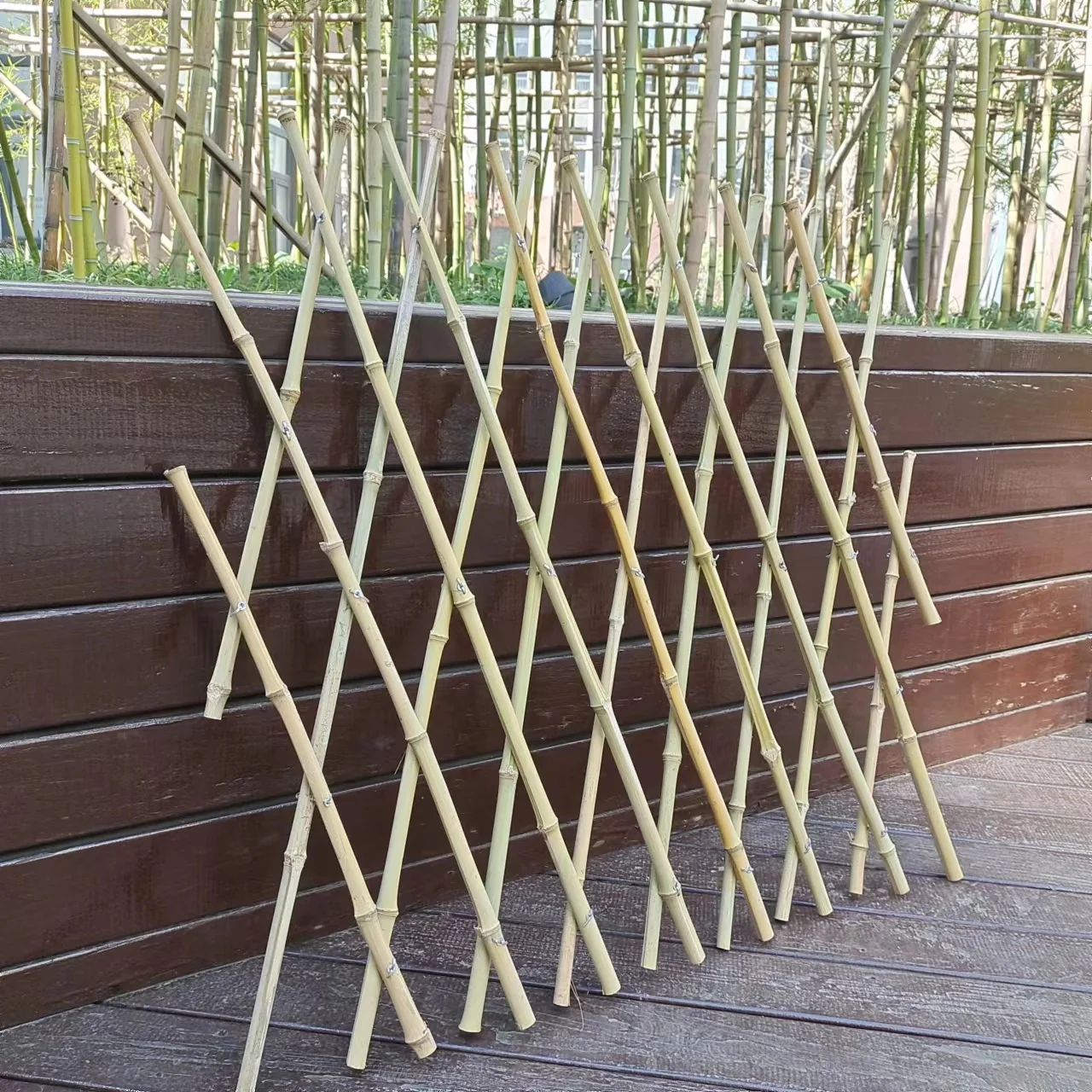 Flexible Lattice Retractable Garden Bamboo Fence For Outdoor Decoration