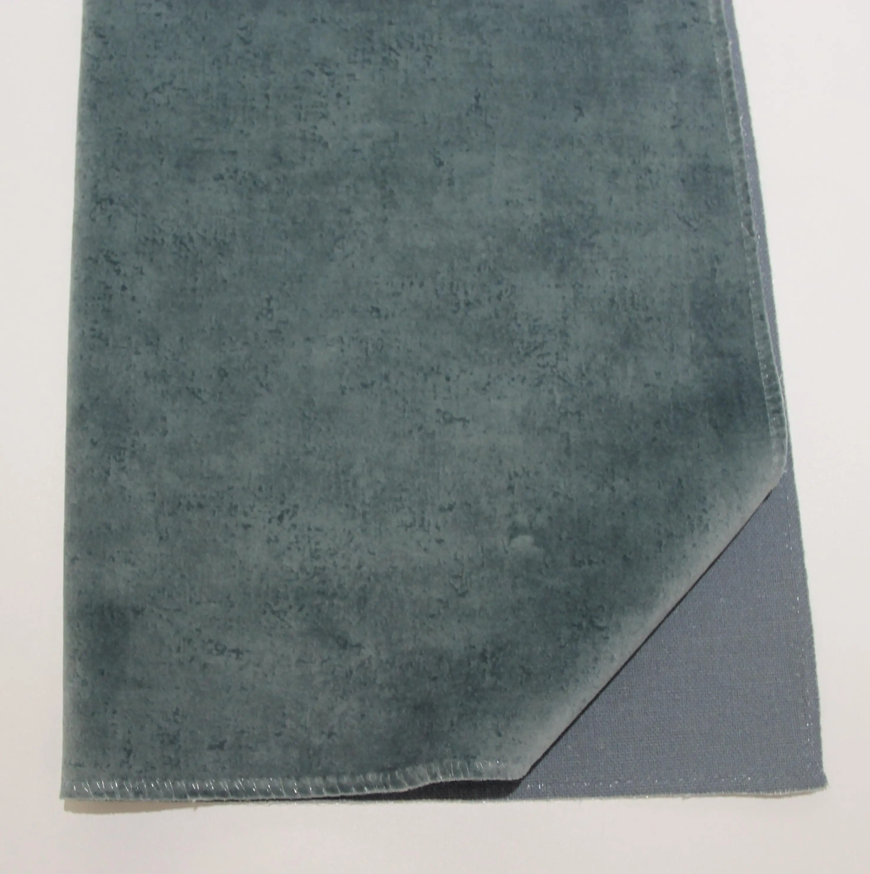 high quality competitive price 100% polyester printed fabric for upholstery