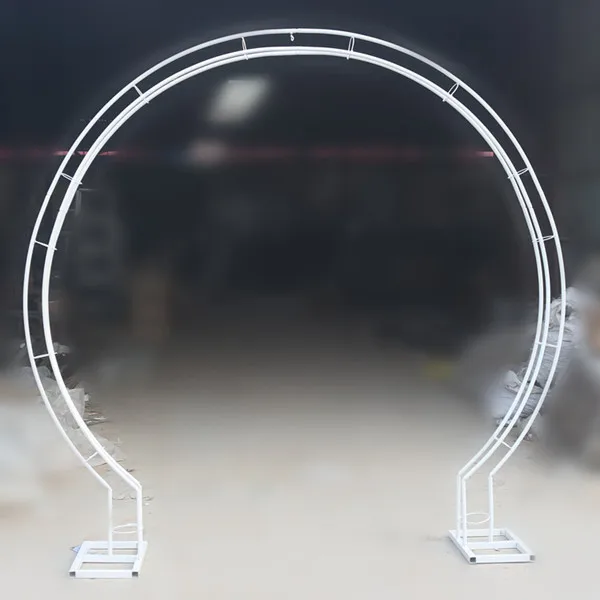 The new wedding props semi-circular arched door opened the shop to celebrate the wedding flower stand wedding flower door