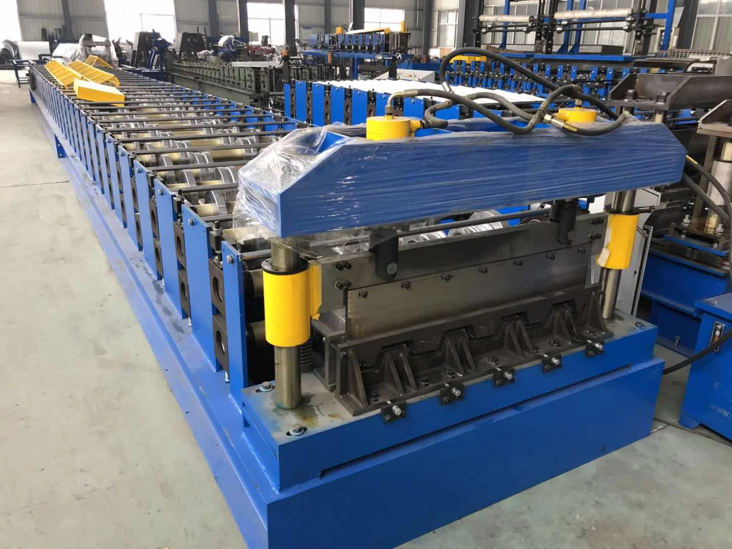 2023 High Quality Galvanized Steel Metal Floor Deck Roll Forming Making Machine