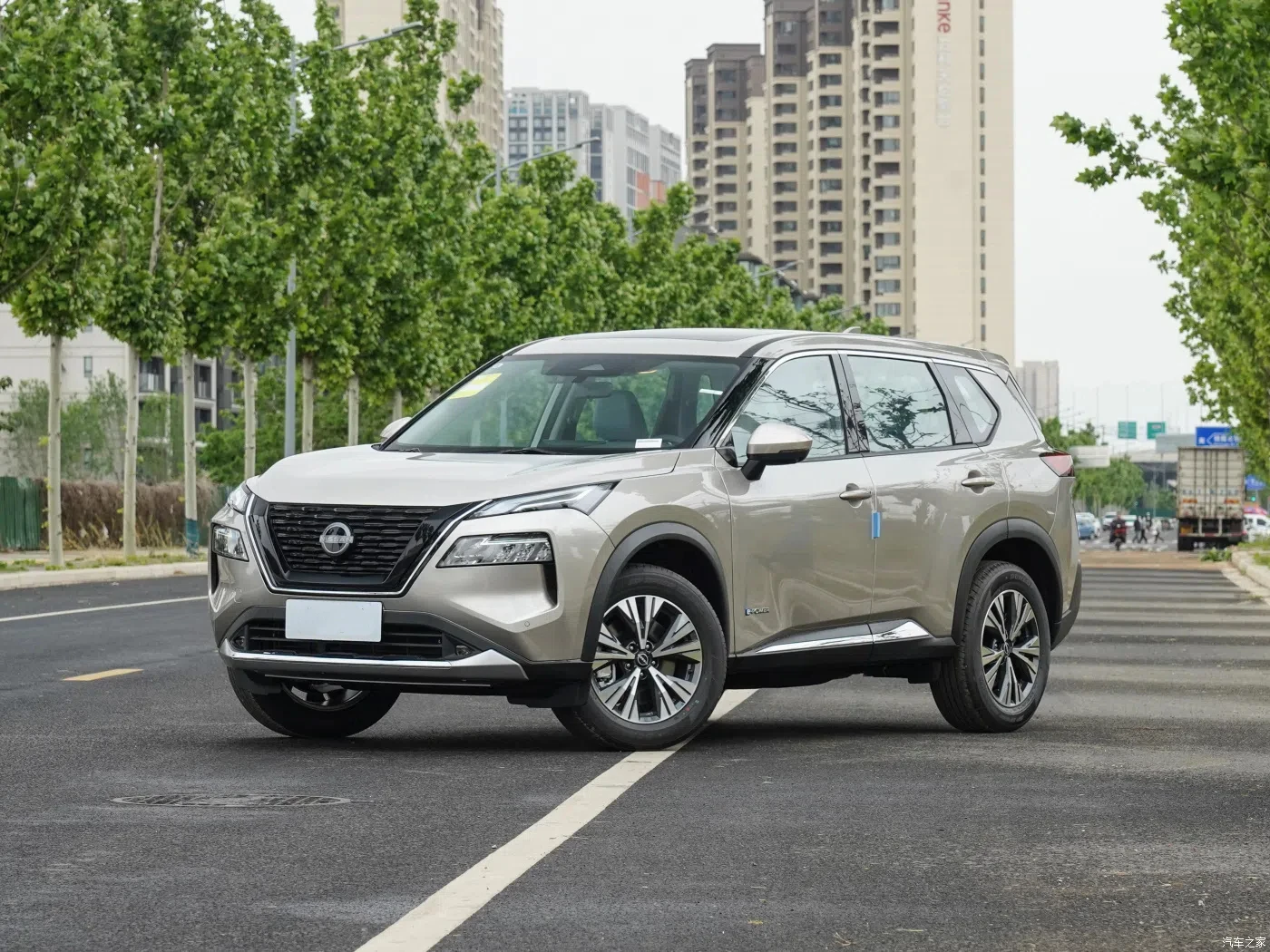 2024 Nissan X-trail Epower Гибридный внедорожник 1 5 т 144hp Fwd X Trail T30 T31 T32