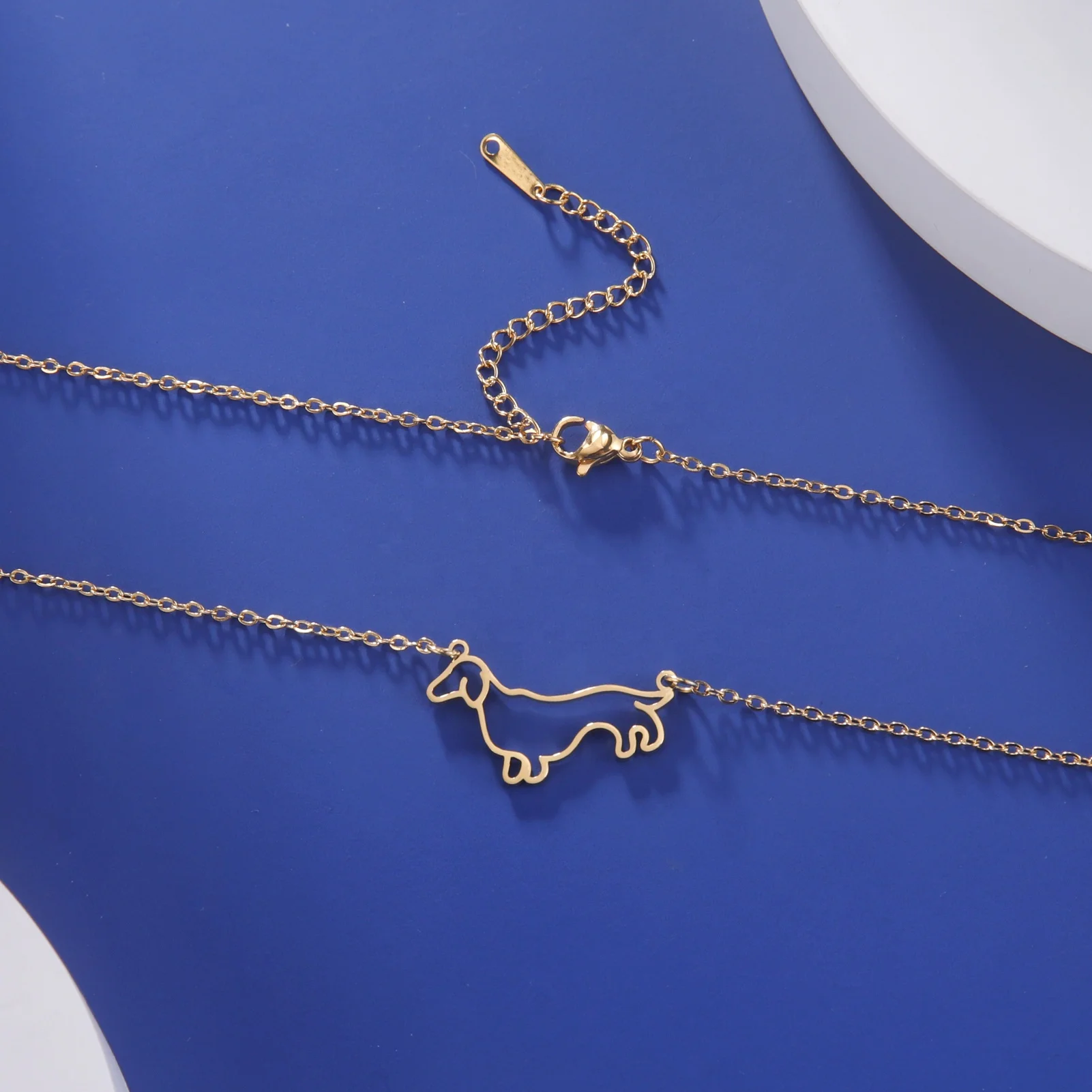 Hollow Dachshund Dog Pendant Necklace for Women Stainless Steel Cute Pet Animal Chain Necklace Fashion Jewelry Birthday Gift