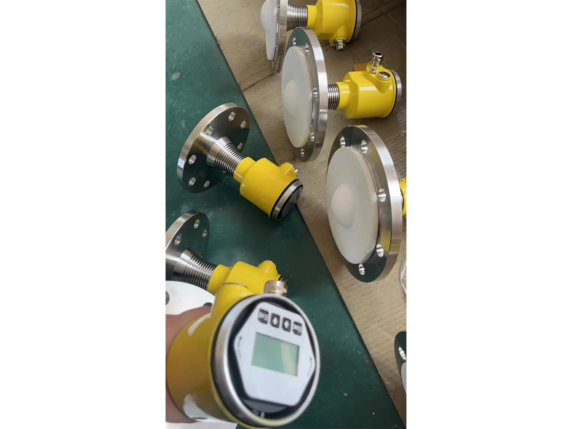 High temperature and high pressure radar level gauge 4-20ma radar  level transmitter