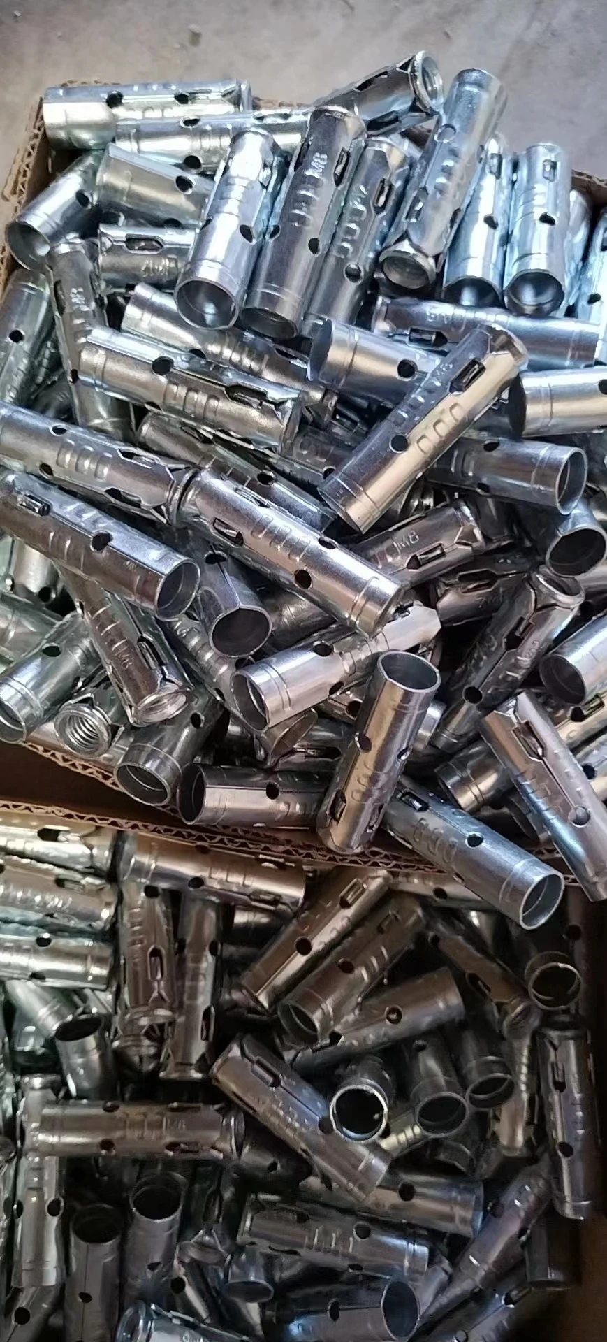 Q235 Carbon Steel Sleeve Anchor Bolt ,concrete dowel ,Galvanized Steel Metal Dowel With Metric Bolt High Strength