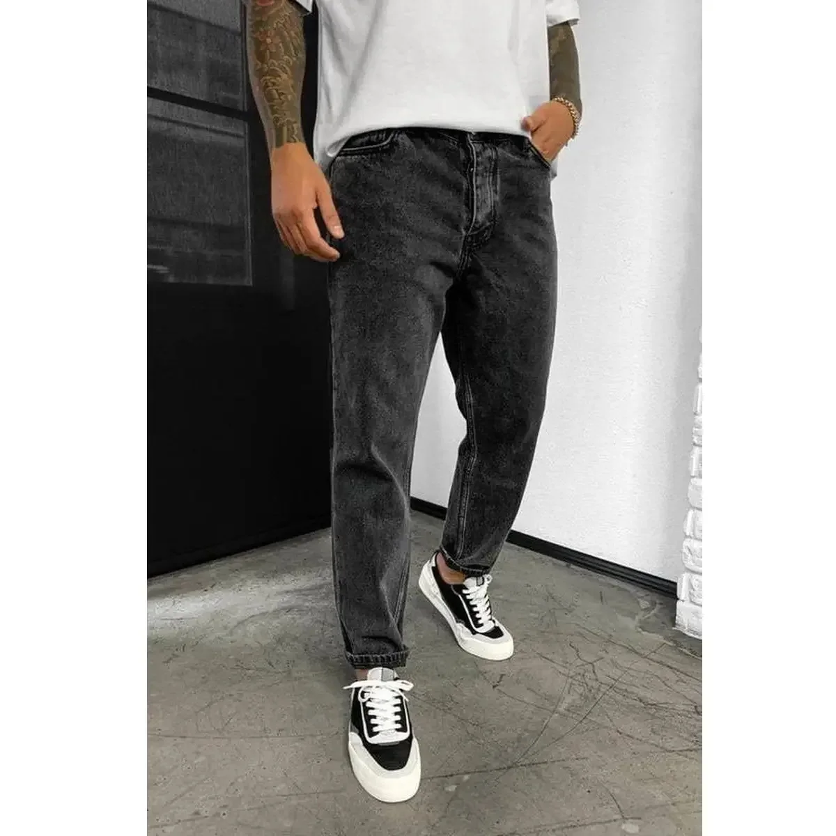 Factory Customized Wholesale High Quality Russia Hot Selling  New Trend Most Popular Fashion Jeans Banana Mom Wide Classic Jeans