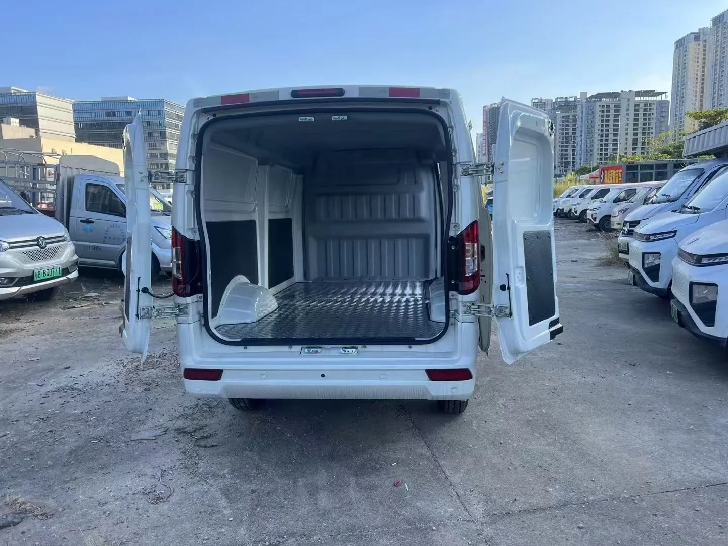 Лидер продаж полностью Электрический мини-грузовик Dongfeng серии EM27 EM26 китайский фургон левая камера заднего вида новая выгодная скидка