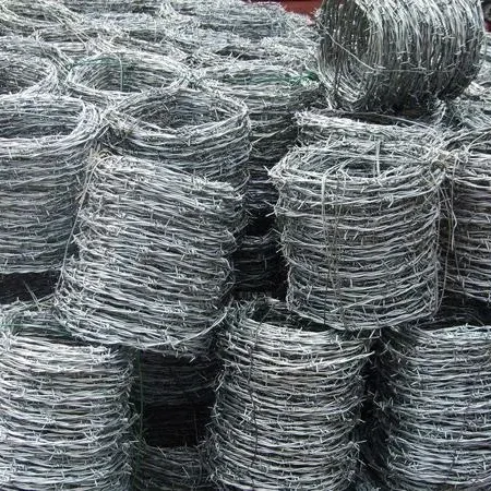 High Quality Barbed Wire Price Per Roll / Barbed Wire Mesh Stainless Steel Barbed Wire Fence