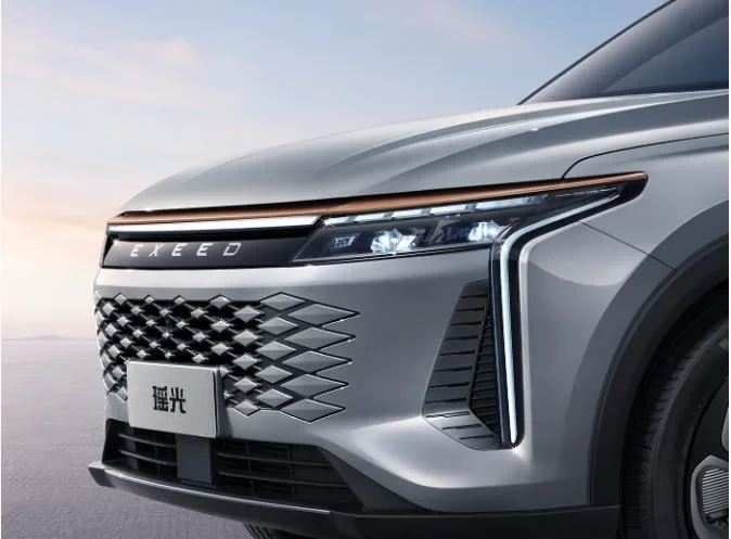 Strong Motor Xintu Yaoguang 400t 4 Wd Auto Gas Vehicle Gas Car