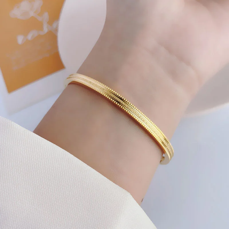 High Version Jewelry Wholesale Thick 18k Rose Gold Black Titanium Steel Fine Frosted Pattern Bracelet for Men and Women