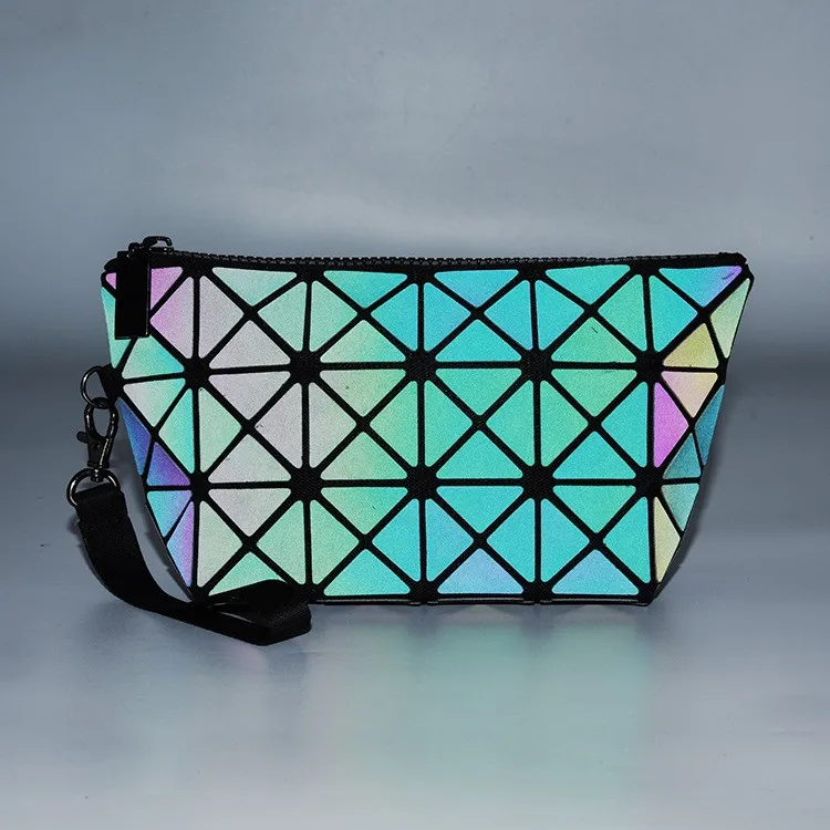 Wholesale good-looking fluorescent folding handbags cosmetic case makeup bag