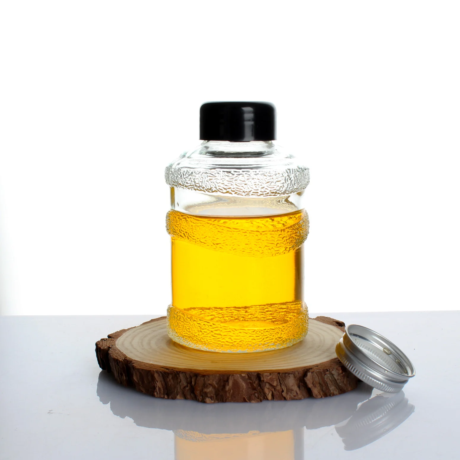 Wholesale 350ml 500ml milk glass bottle glass juice bottle beverage bottles with lids