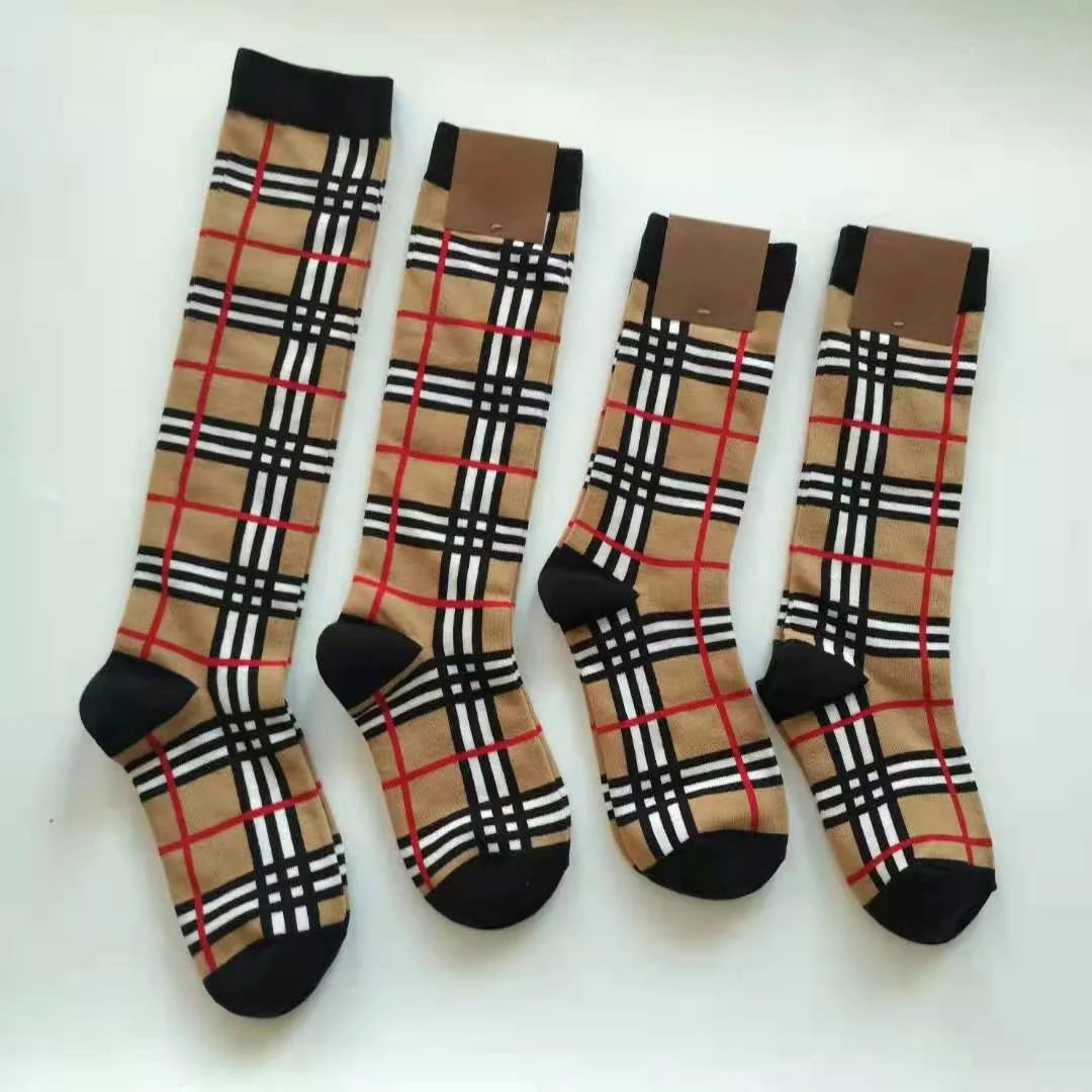 
Wholsale Fashion Cotton Custom Designers Knee High Long Stripe Plaid B Socks for Kids 