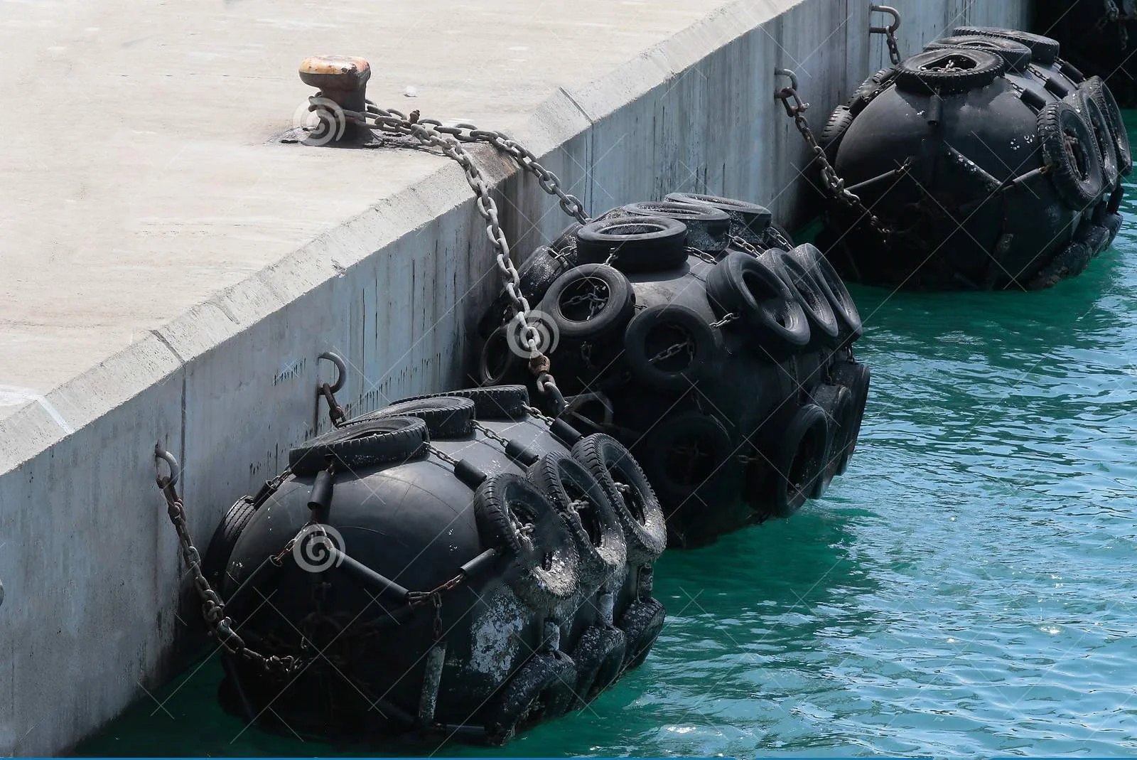 Yokohama type Marine ship factory directly supply Pneumatic Rubber Fenders
