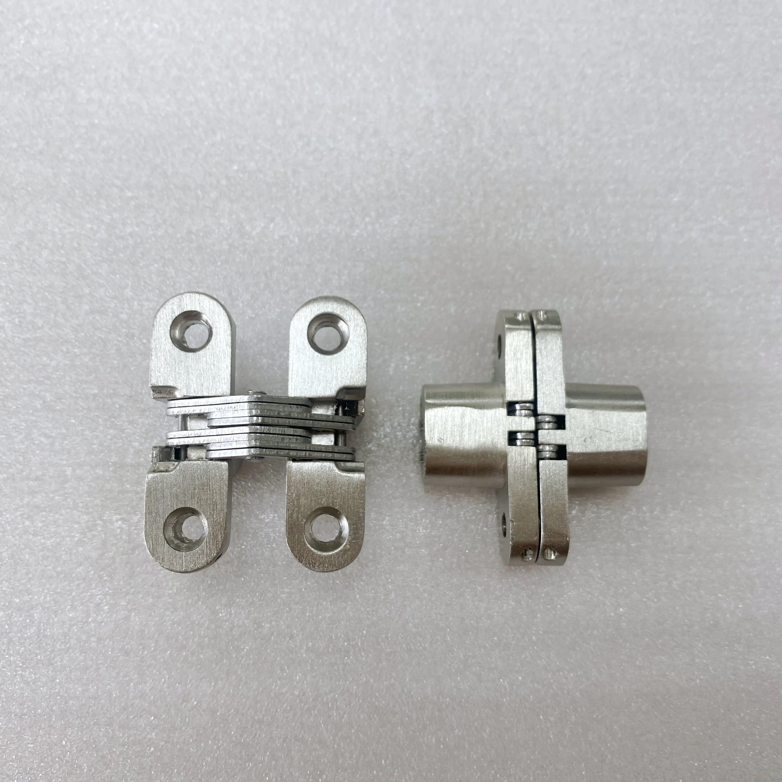 Popular Door Hardware Item Invisible Cross Hinge 180 Degree Concealed Door Hinge