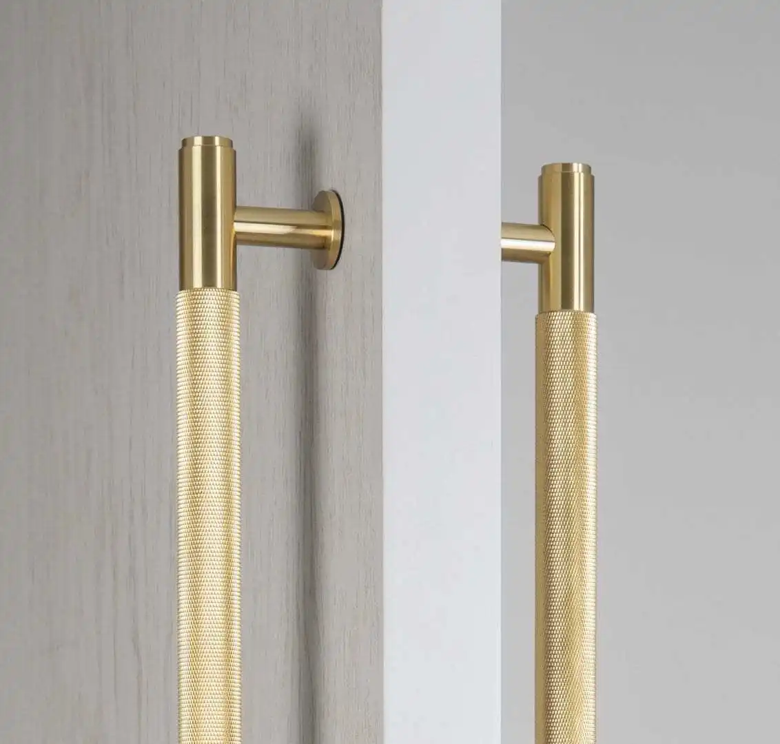 Racer Factory Customized Luxury Solid Brass Villa Wooden Door Handle Push Pull Glass Front Door Handle For Hotel