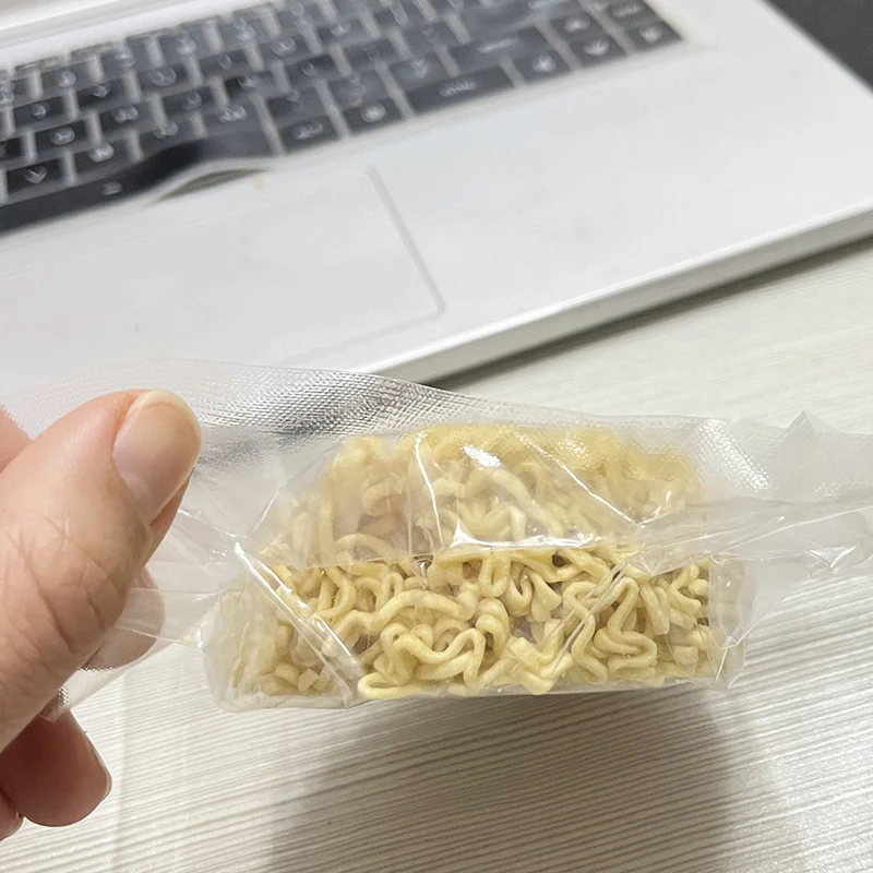 40g non boiled instant food ramen noodles in soup mixed with noodles meal substitute fried instant noodles without seasoning