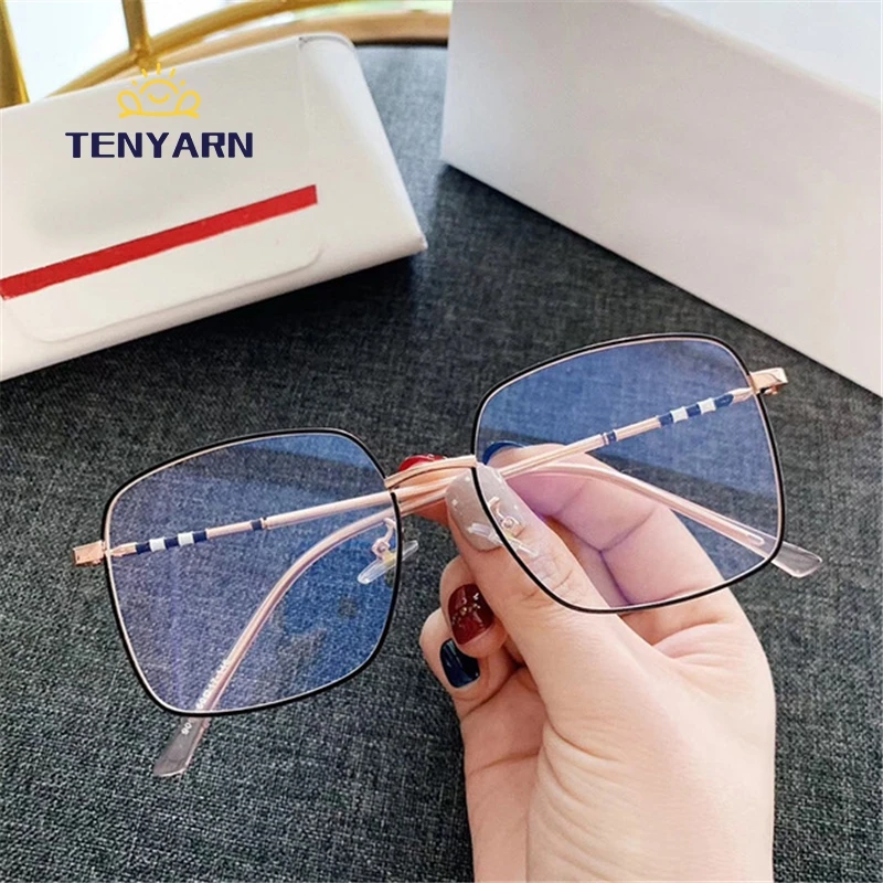 Classic Luxury Transparent Square Glasses Frame Red Black Paint Metal Frame Myopia Optical Glasses Frame Women Men Eyeglasses