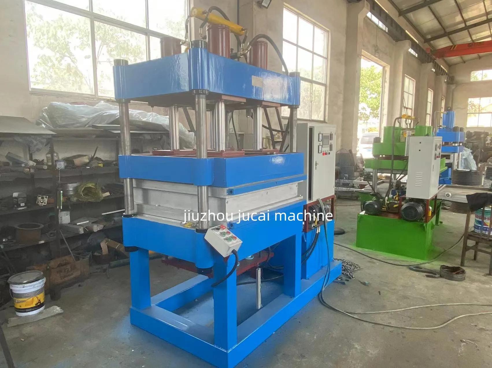 Fully automatic vulcanizing machine for rubber floor tiles , crumb rubber press machines